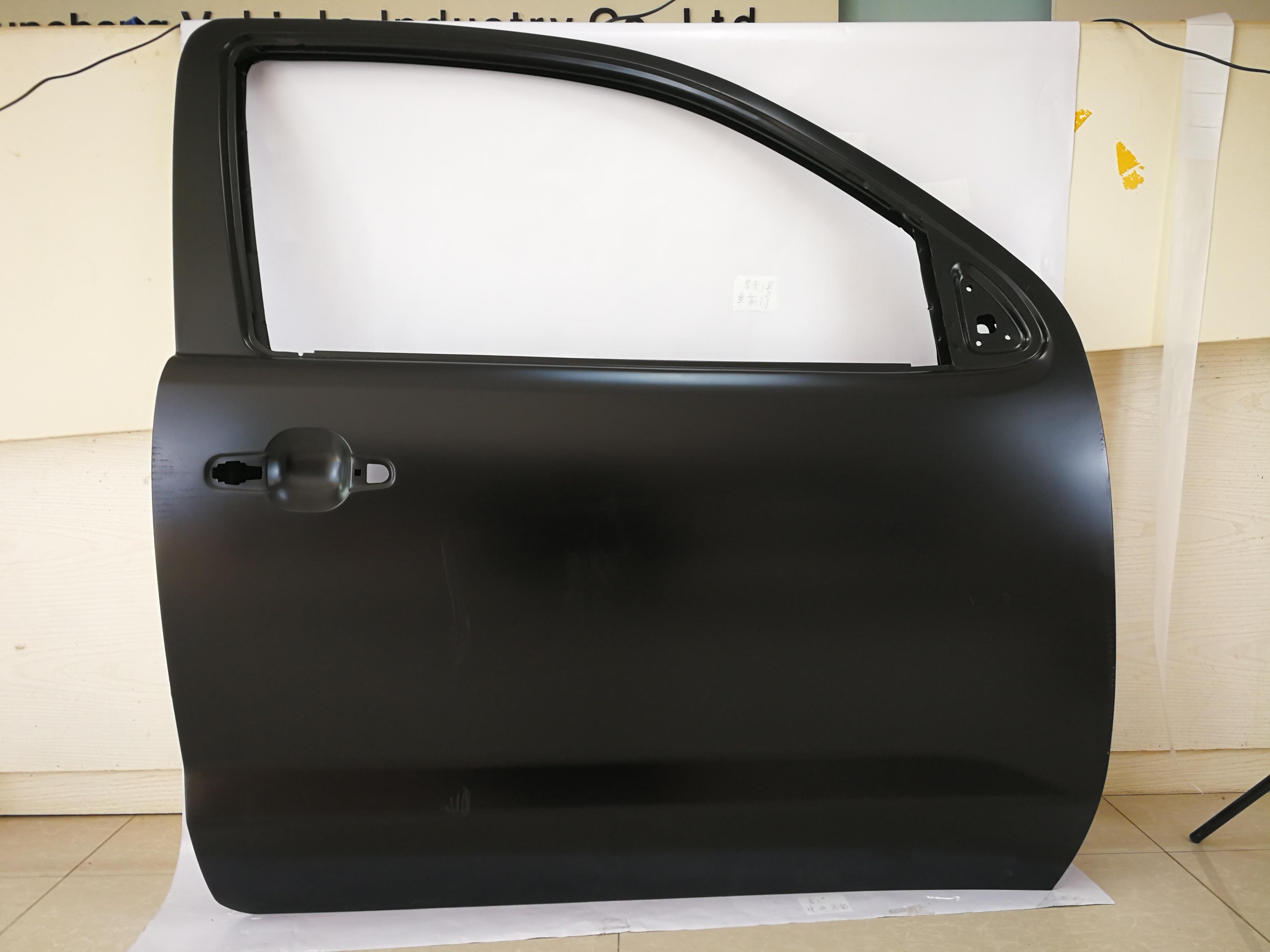 DOOR PANEL