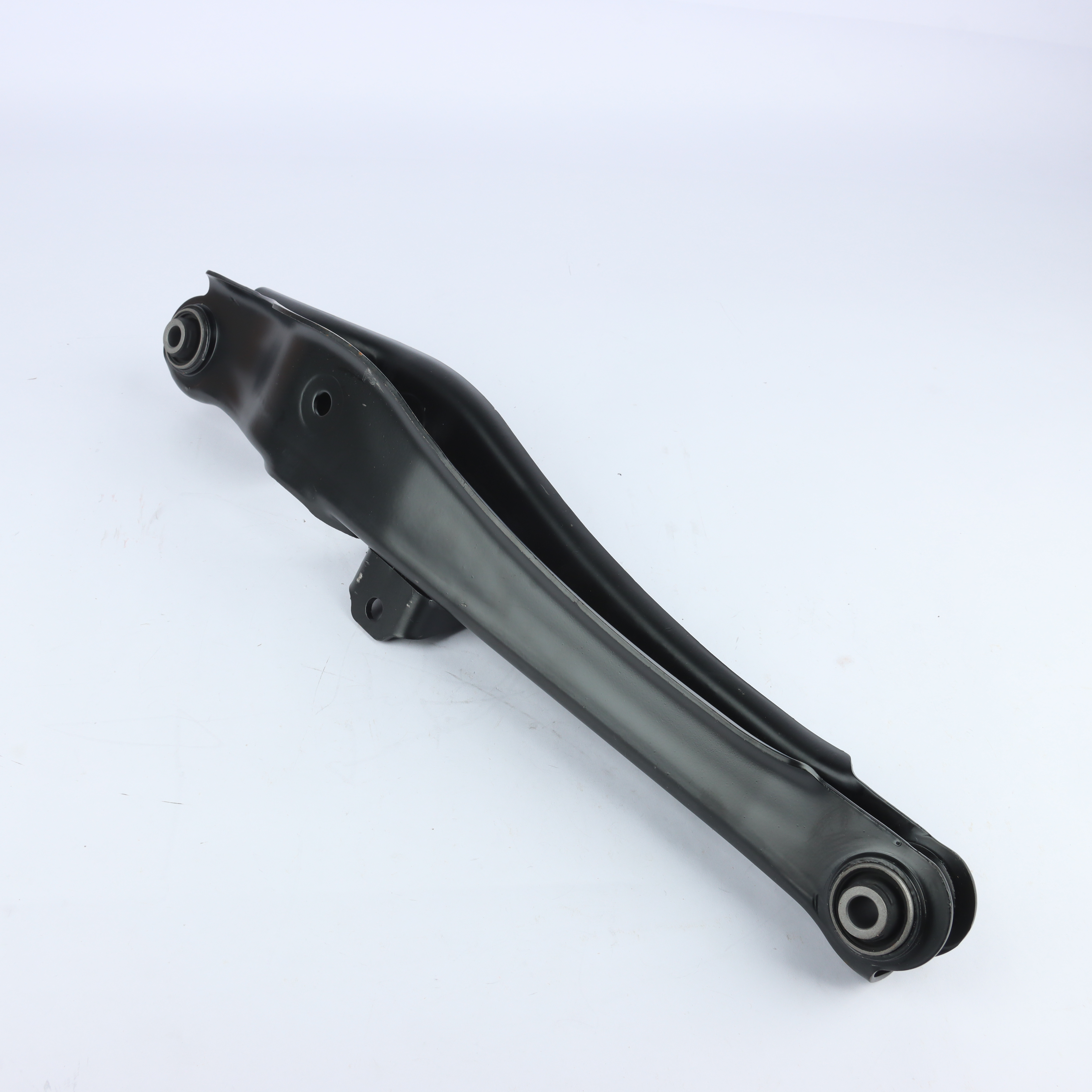 SUSPENSION ARM