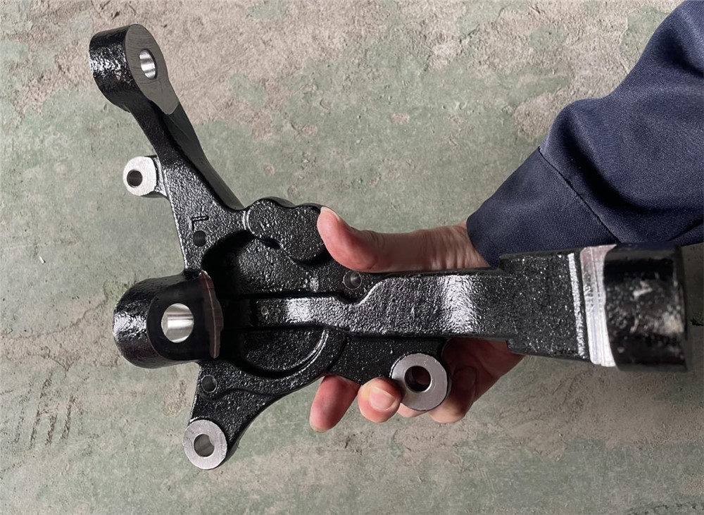 AXLE KNUCKLE