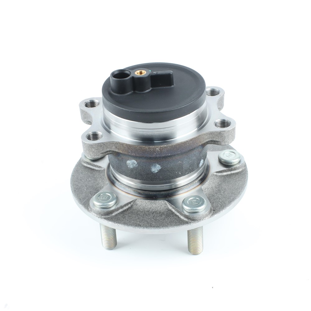 WHEEL HUB