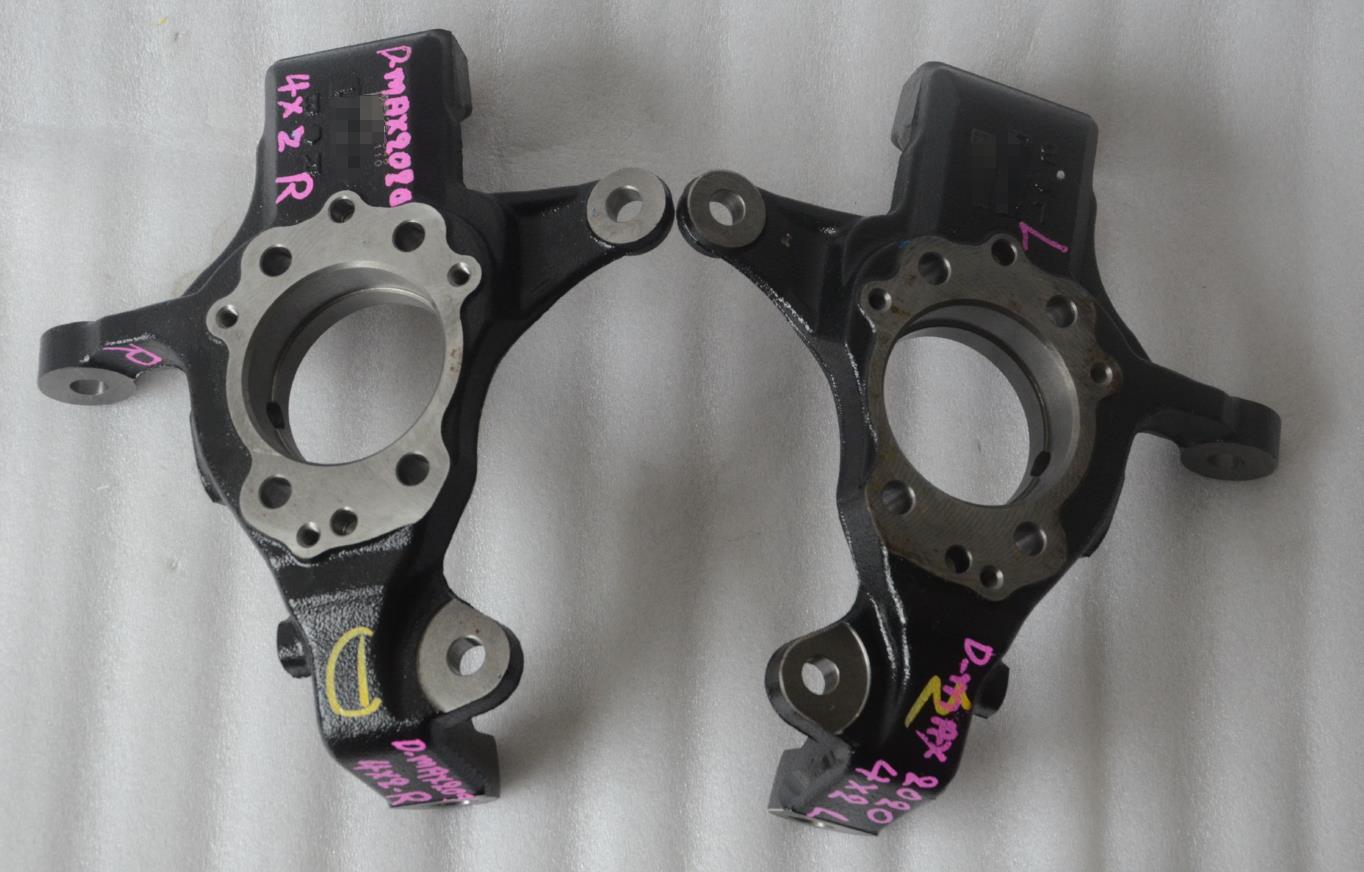 AXLE KNUCKLE
