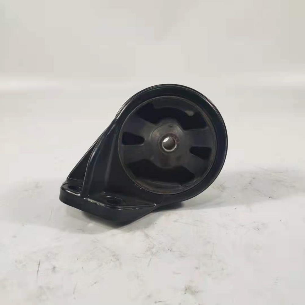 ENGINE MOUNTING
