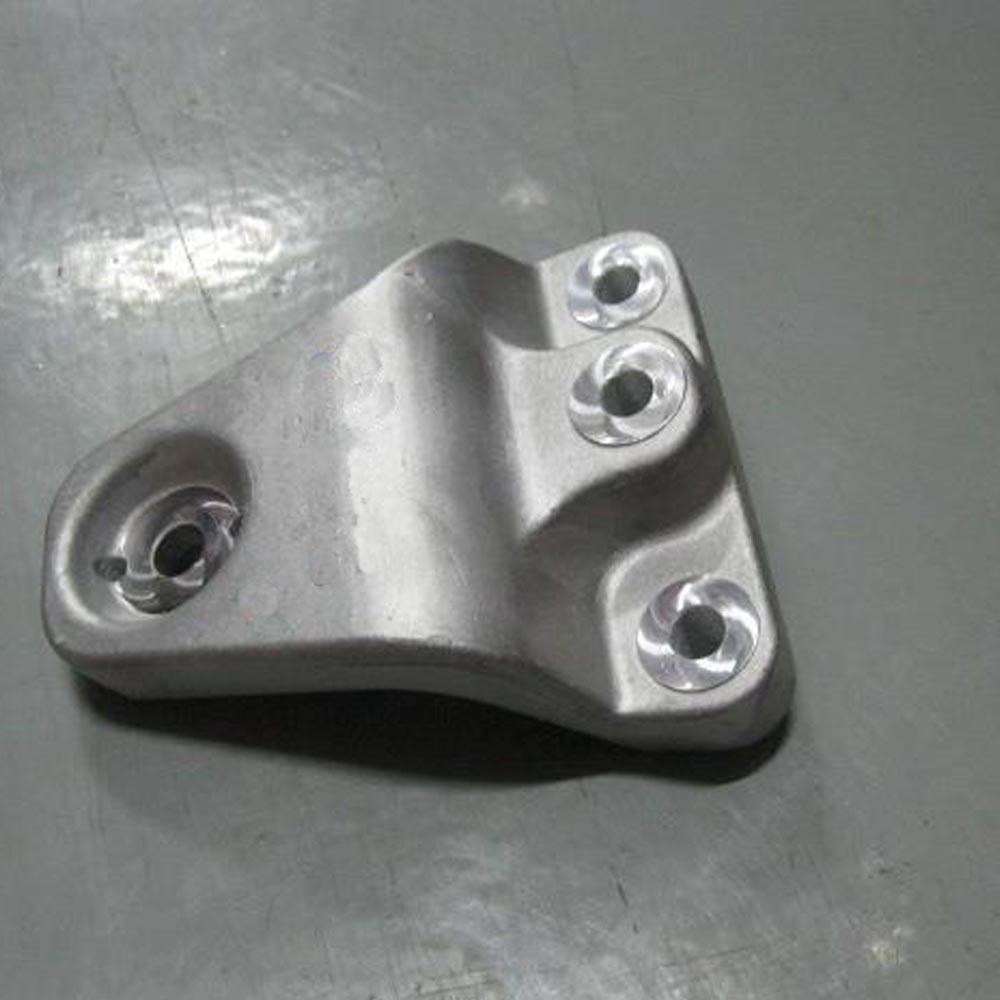ENGINE MOUNTING SUPPORT