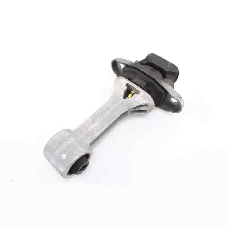 ENGINE MOUNTING