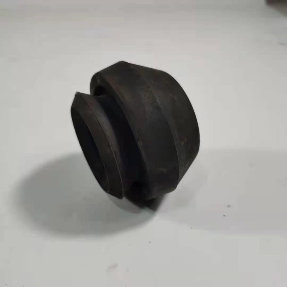 STRUT MOUNT