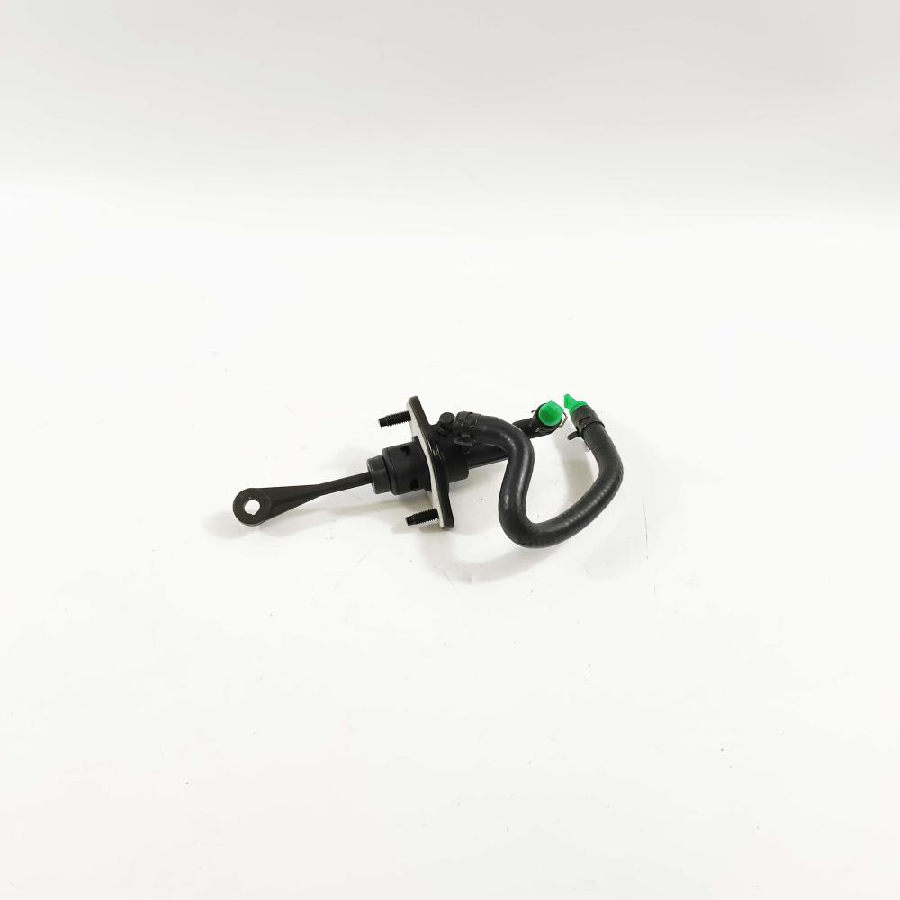 CLUTCH MASTER CYLINDER
