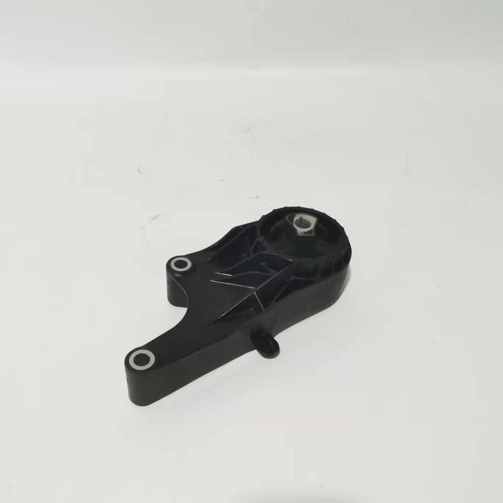 ENGINE MOUNTING