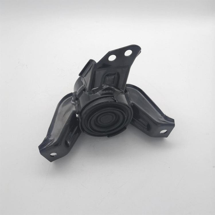 ENGINE MOUNTING