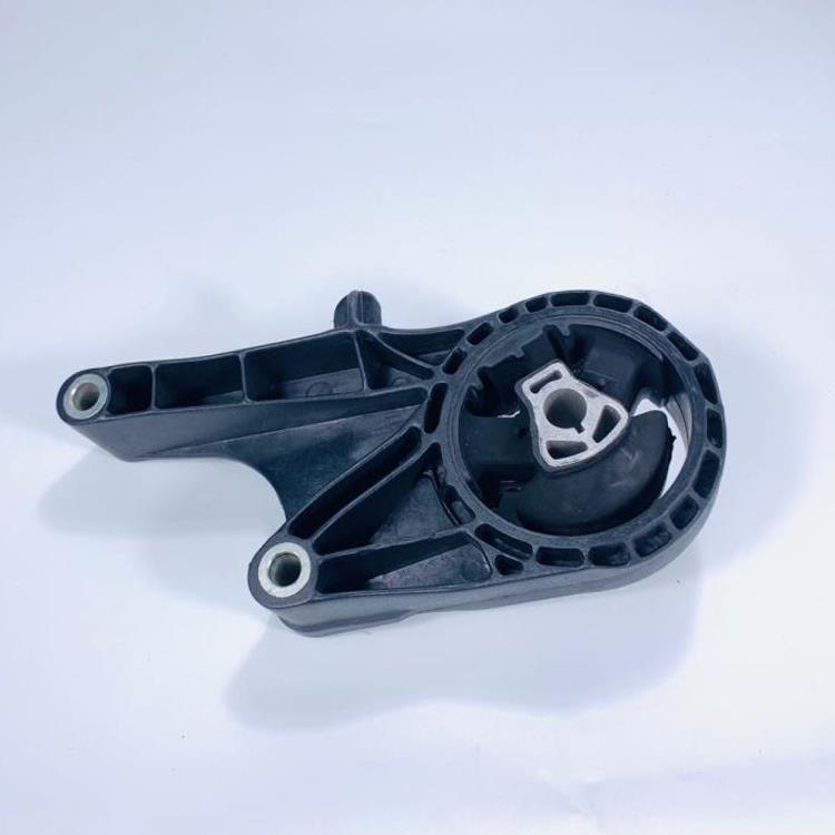 ENGINE MOUNTING