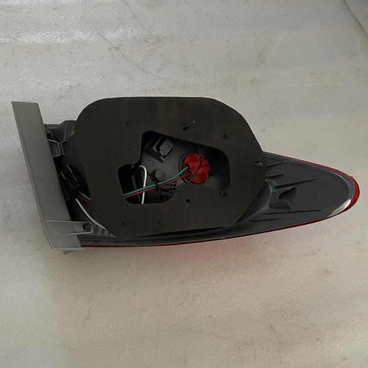 TAIL LAMP
