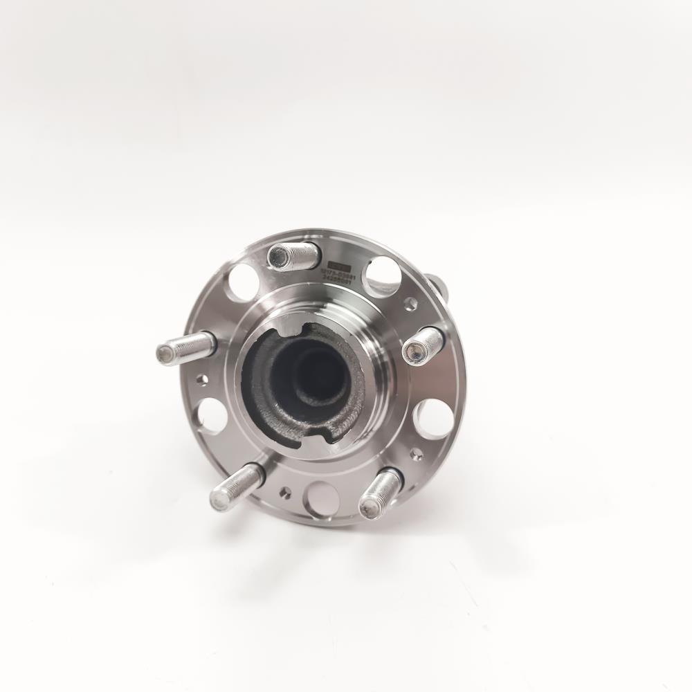 WHEEL HUB