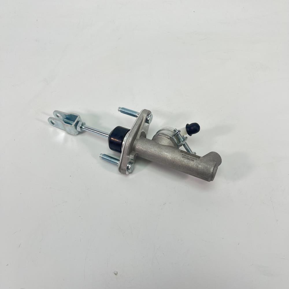 CLUTCH MASTER CYLINDER