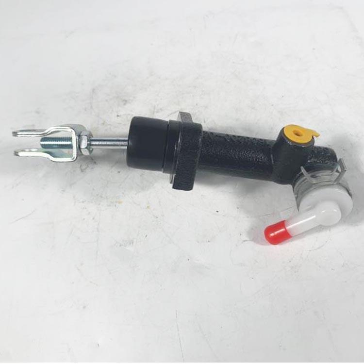 CLUTCH MASTER CYLINDER