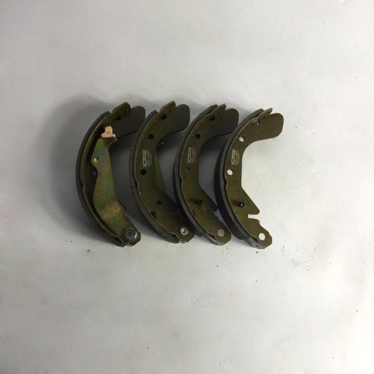 BRAKE SHOES