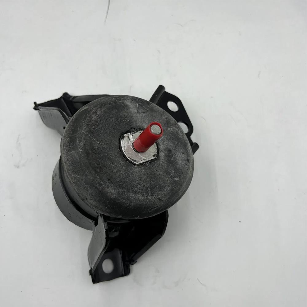 ENGINE MOUNTING