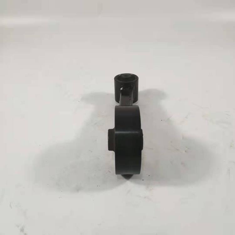 ENGINE MOUNTING