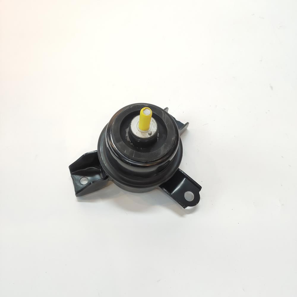 ENGINE MOUNTING