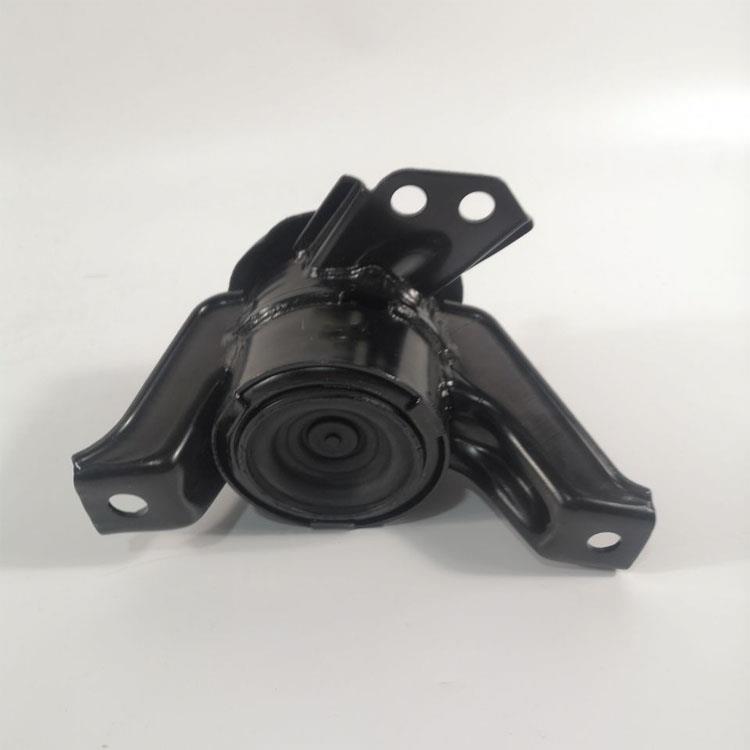 ENGINE MOUNTING