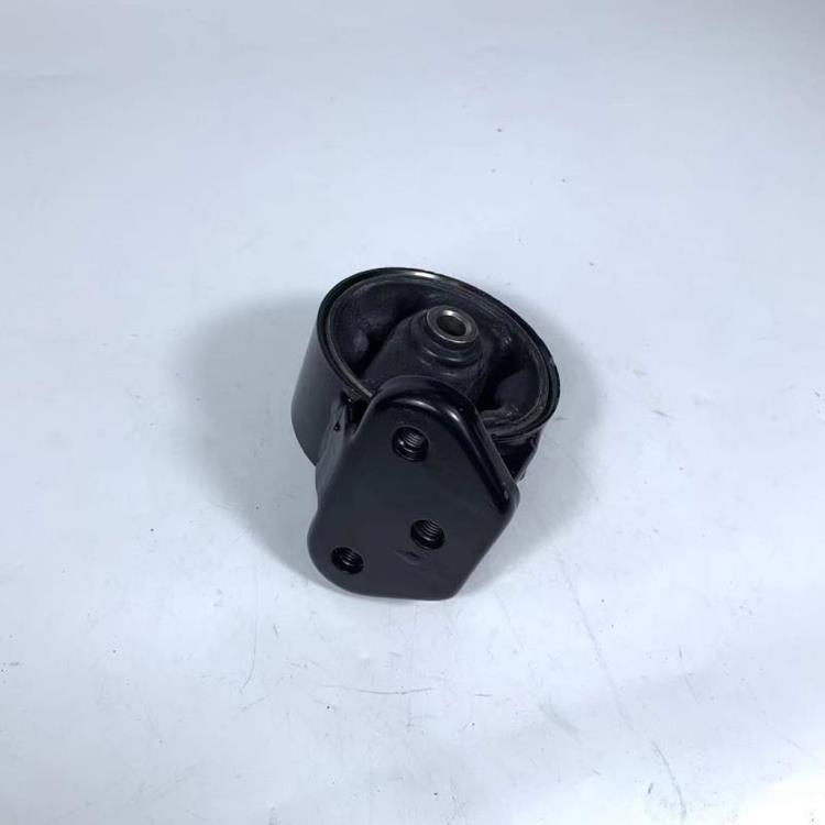 ENGINE MOUNTING