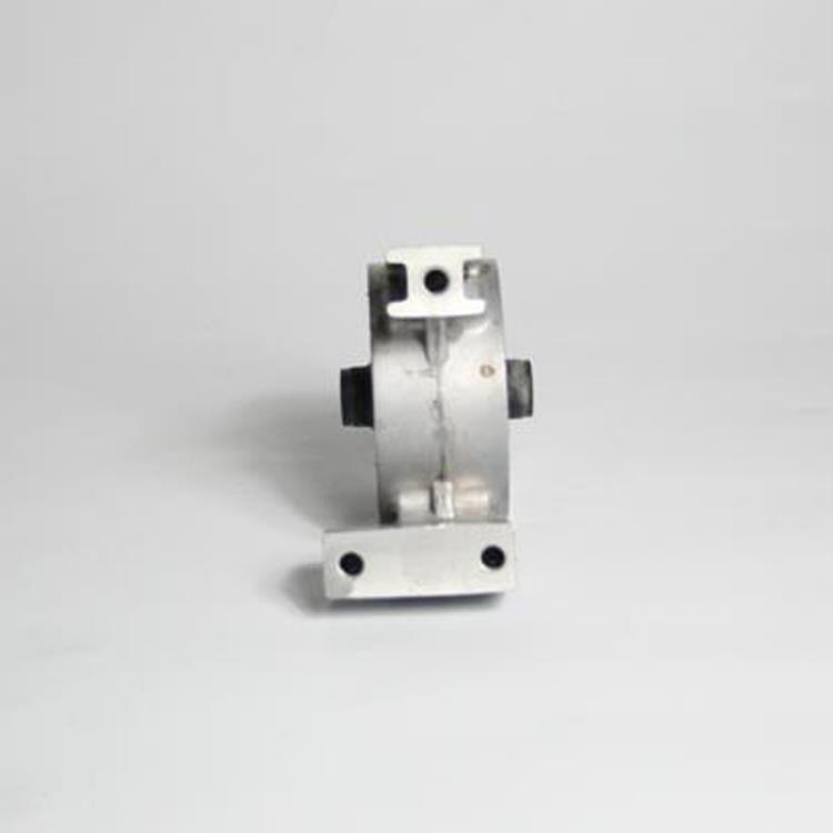 ENGINE MOUNTING