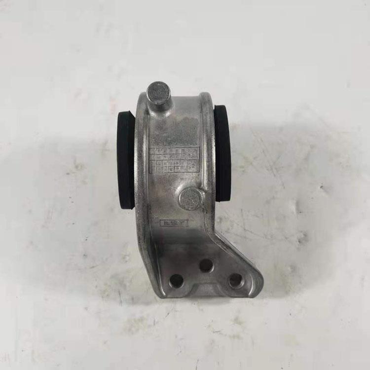ENGINE MOUNTING