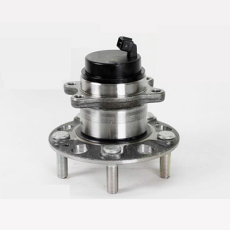 WHEEL HUB
