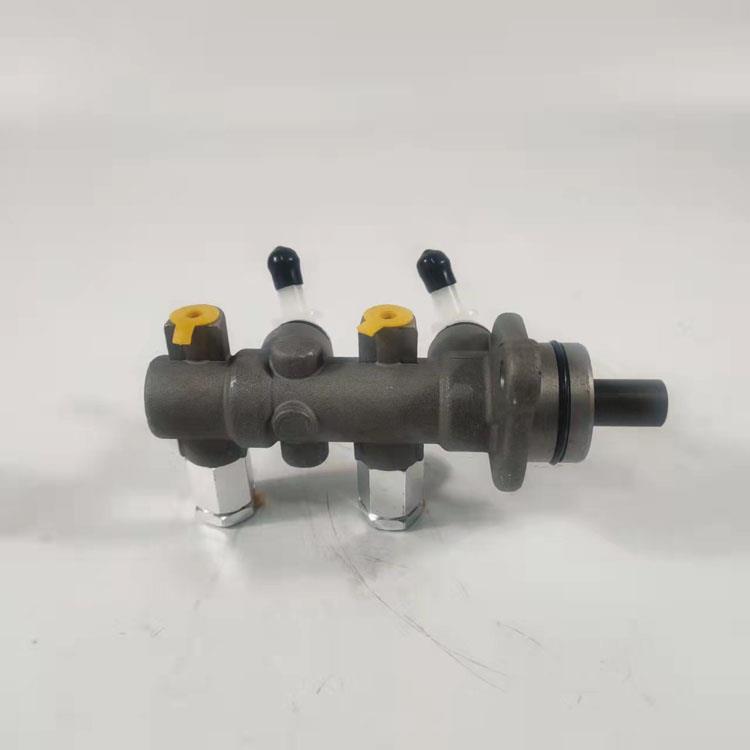 BRAKE MASTER CYLINDER
