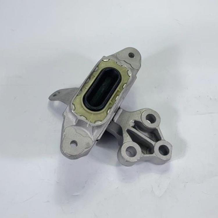 ENGINE MOUNTING