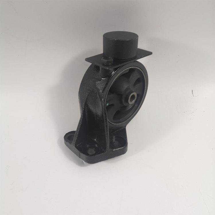 ENGINE MOUNTING