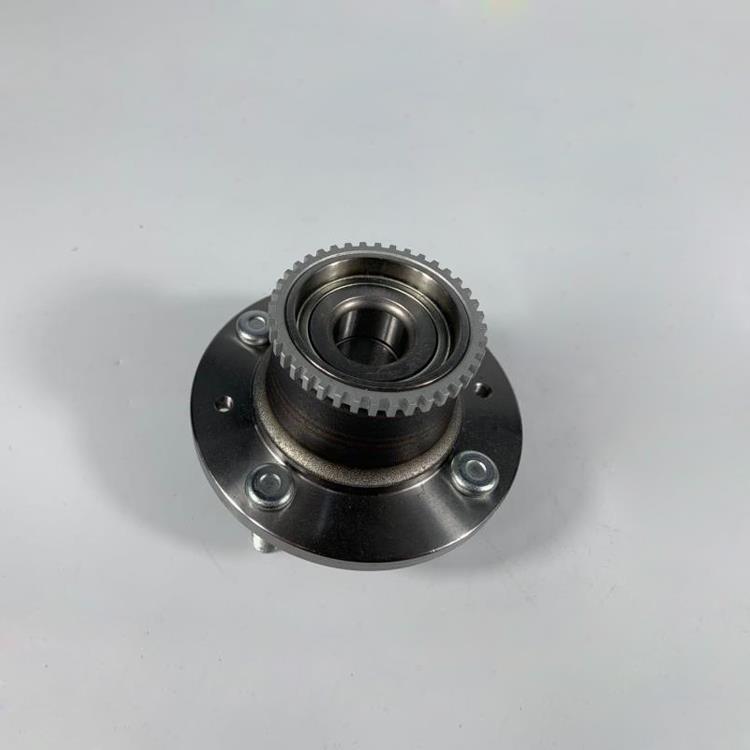 WHEEL HUB