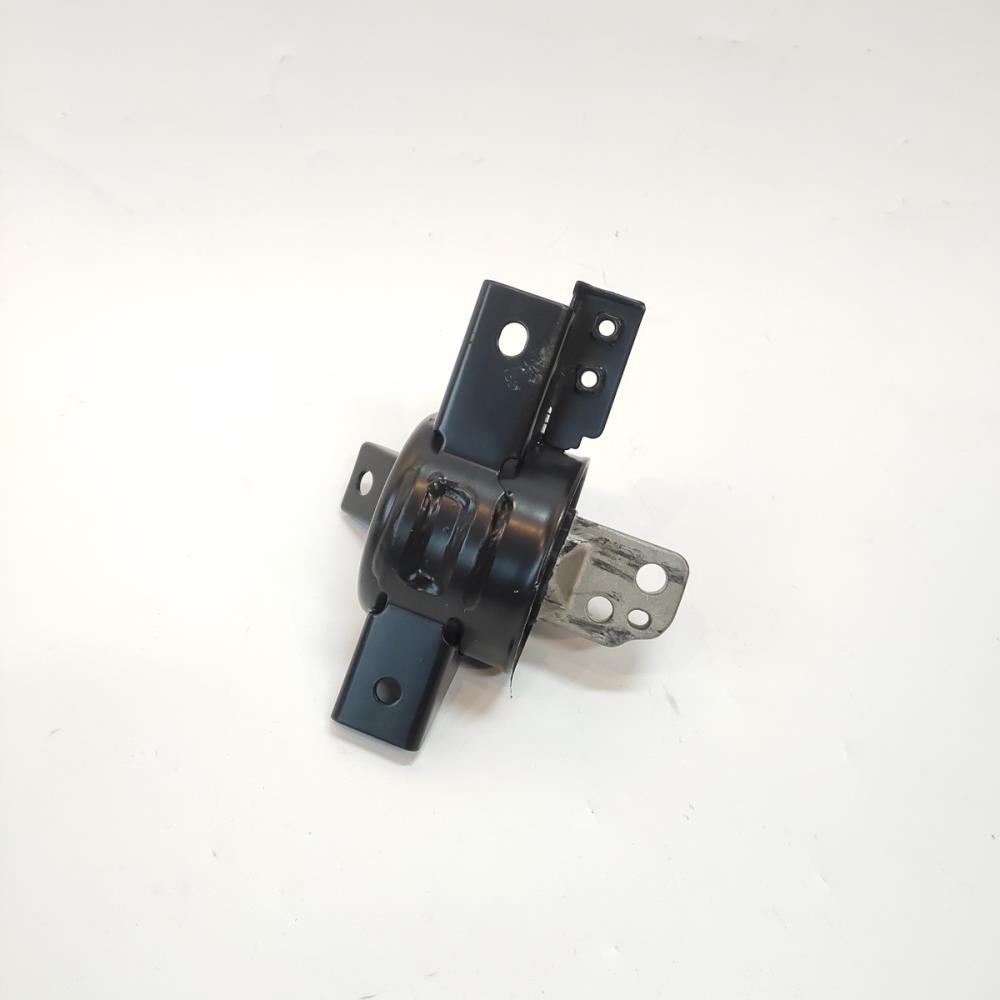 ENGINE MOUNTING