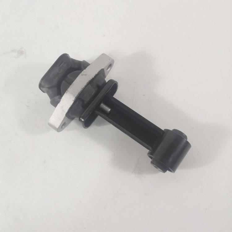 ENGINE MOUNTING