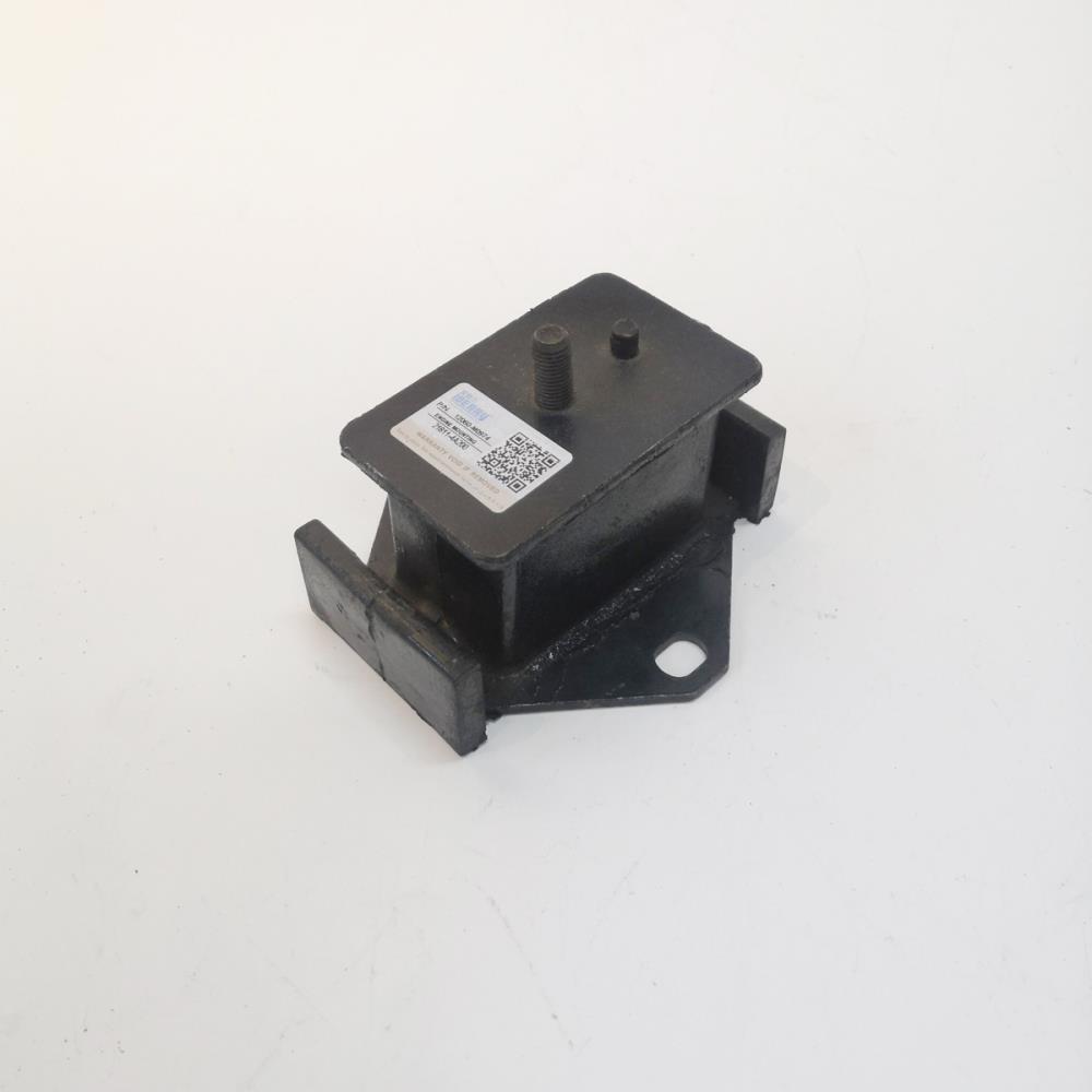 ENGINE MOUNTING