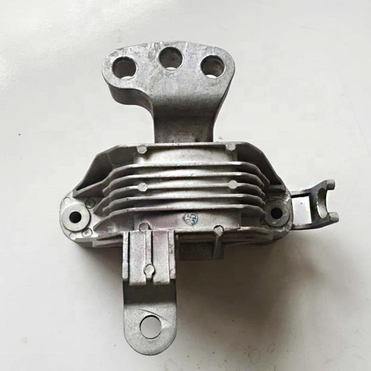 ENGINE MOUNTING
