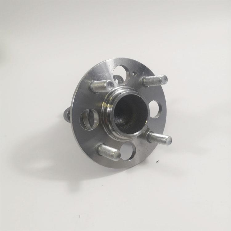 WHEEL HUB