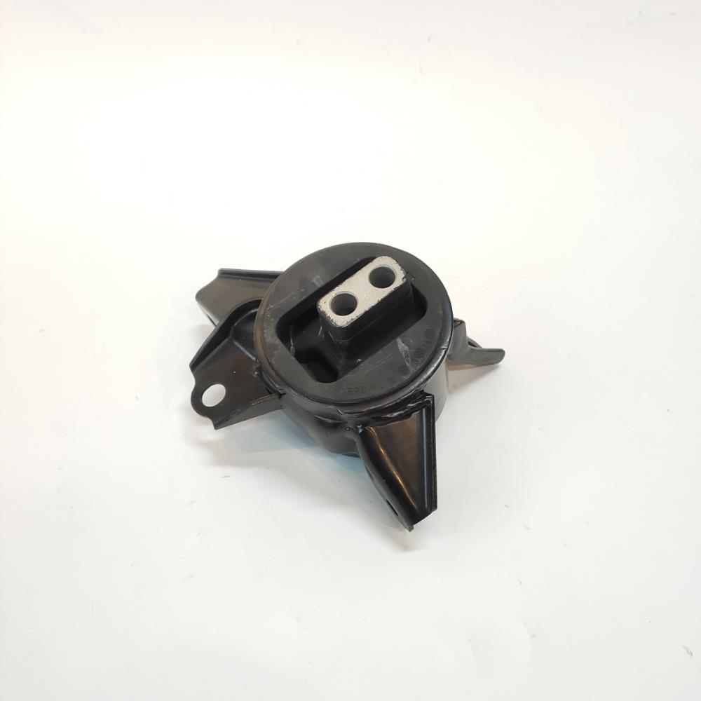 ENGINE MOUNTING