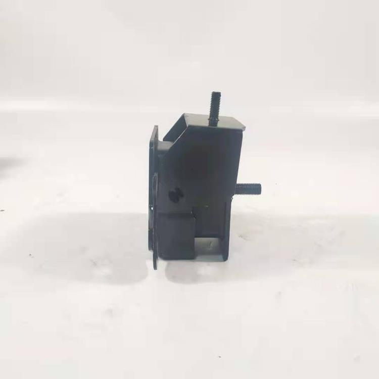 ENGINE MOUNTING