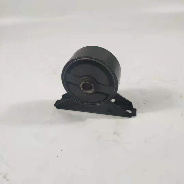 ENGINE MOUNTING