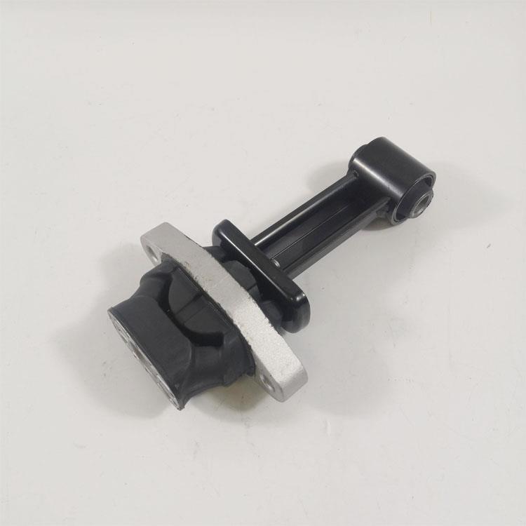 ENGINE MOUNTING