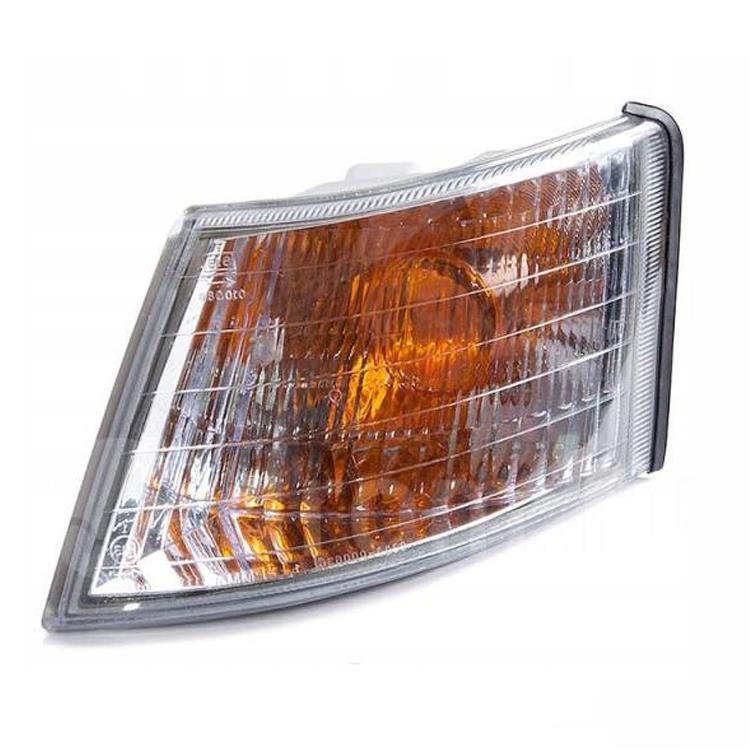 CORNER LAMP