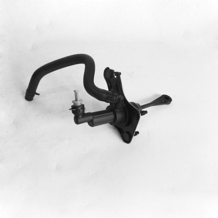 CLUTCH MASTER CYLINDER