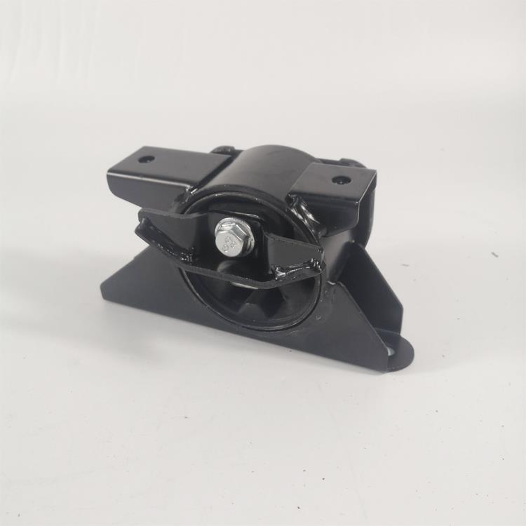 ENGINE MOUNTING