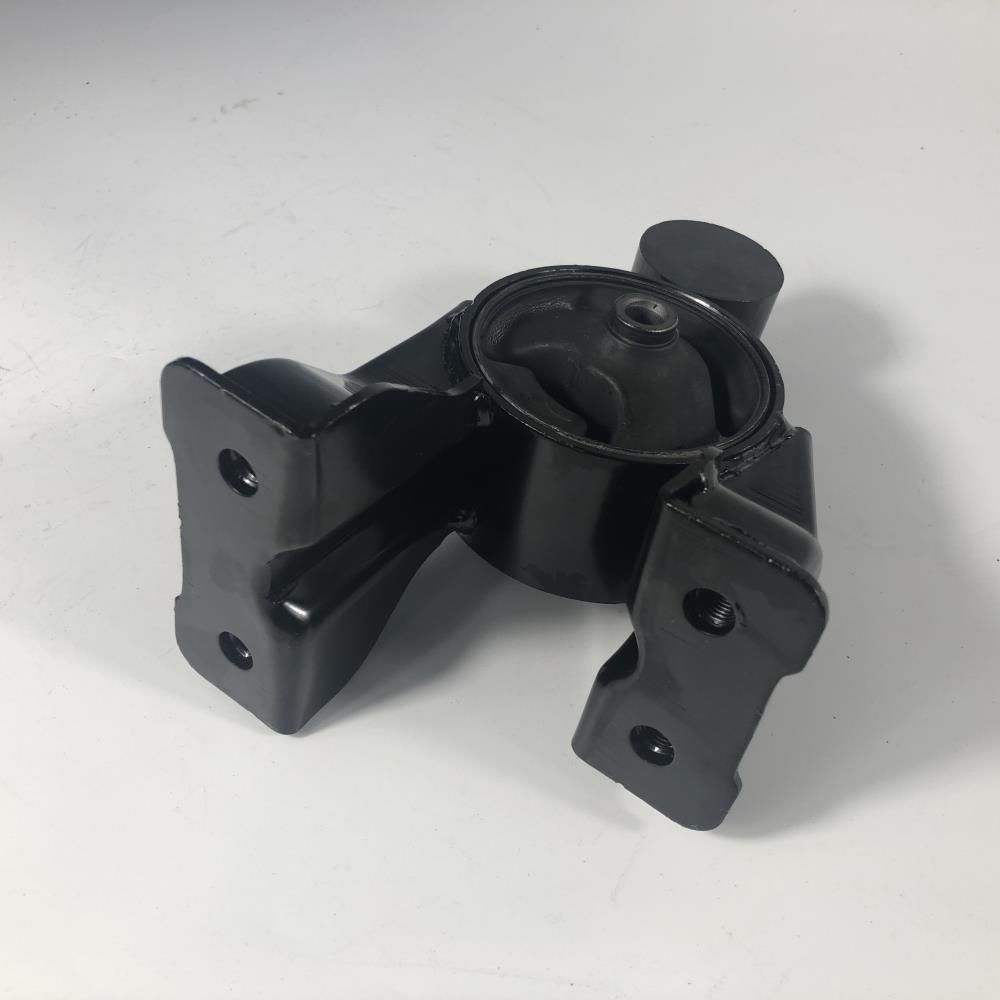 ENGINE MOUNTING