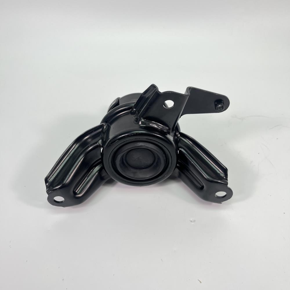 ENGINE MOUNTING