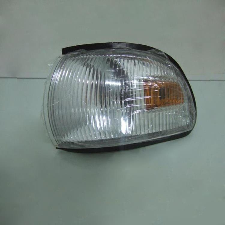 CORNER LAMP
