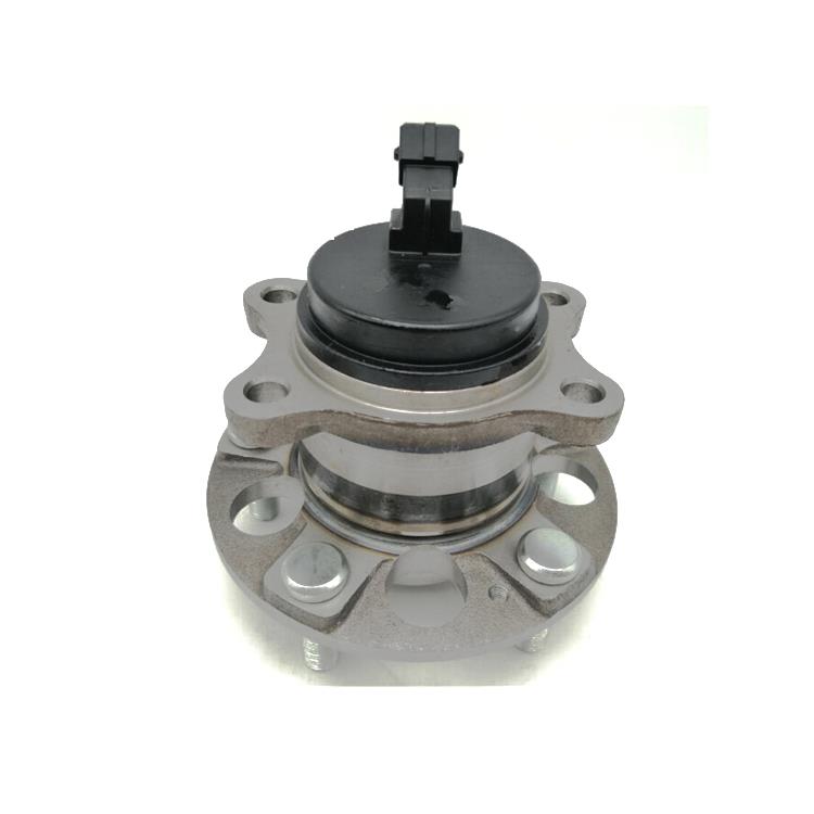 WHEEL HUB